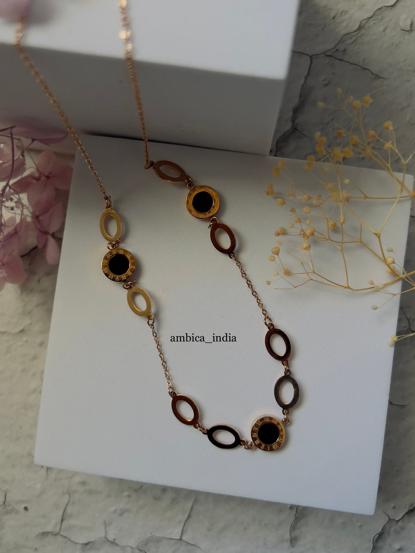 Roman reversible necklace 2