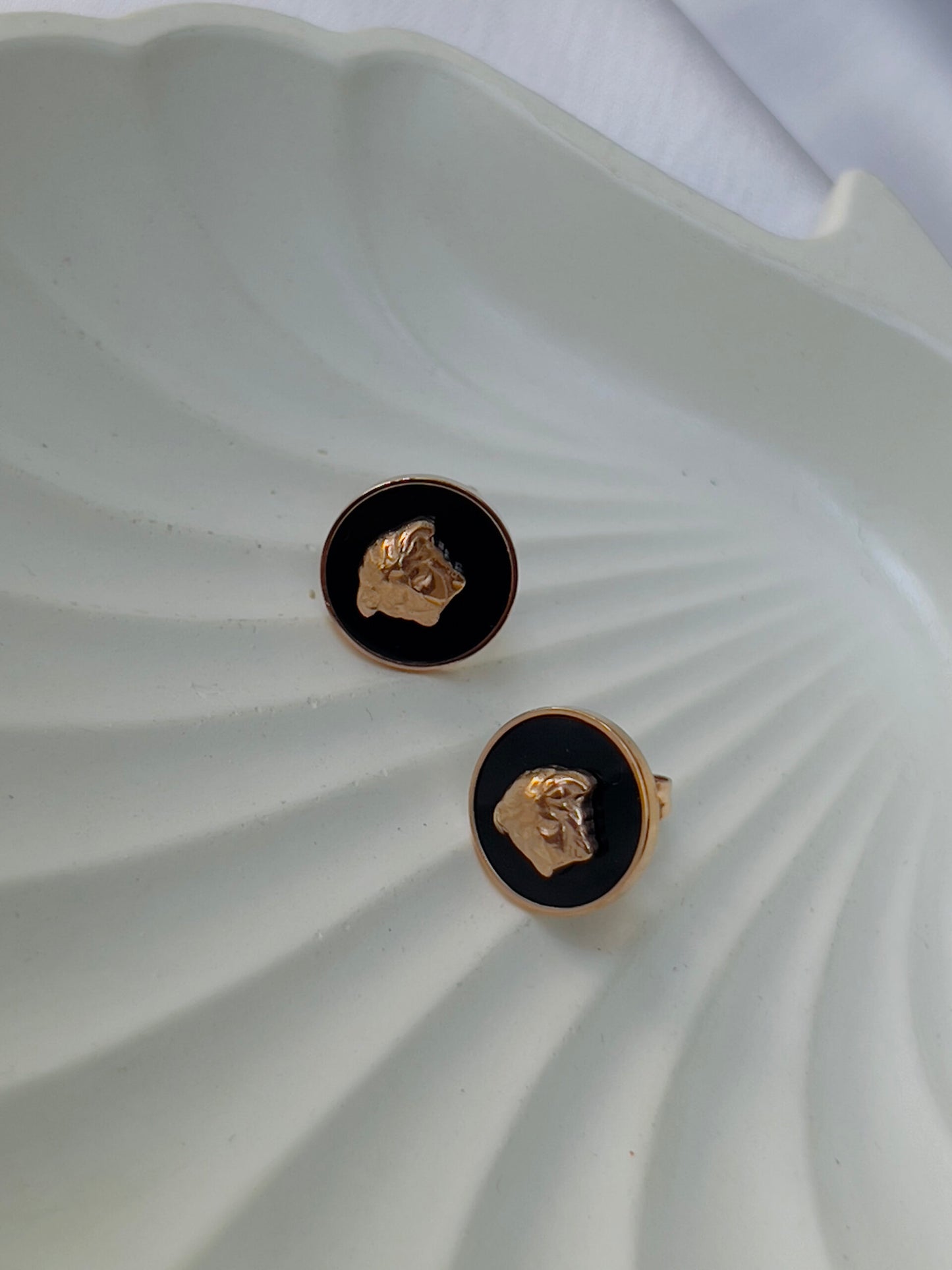 Luxury studs