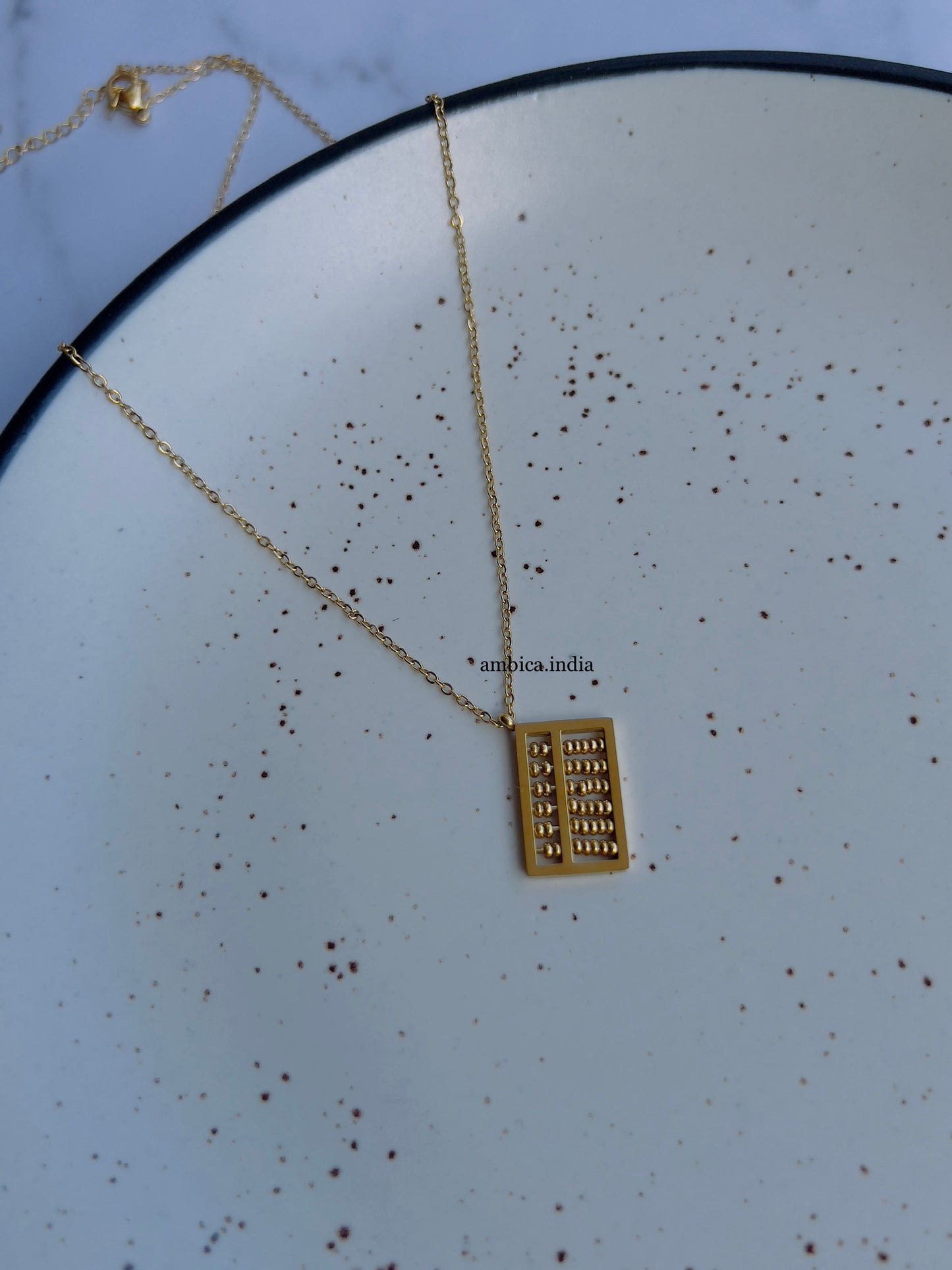 Statement necklace