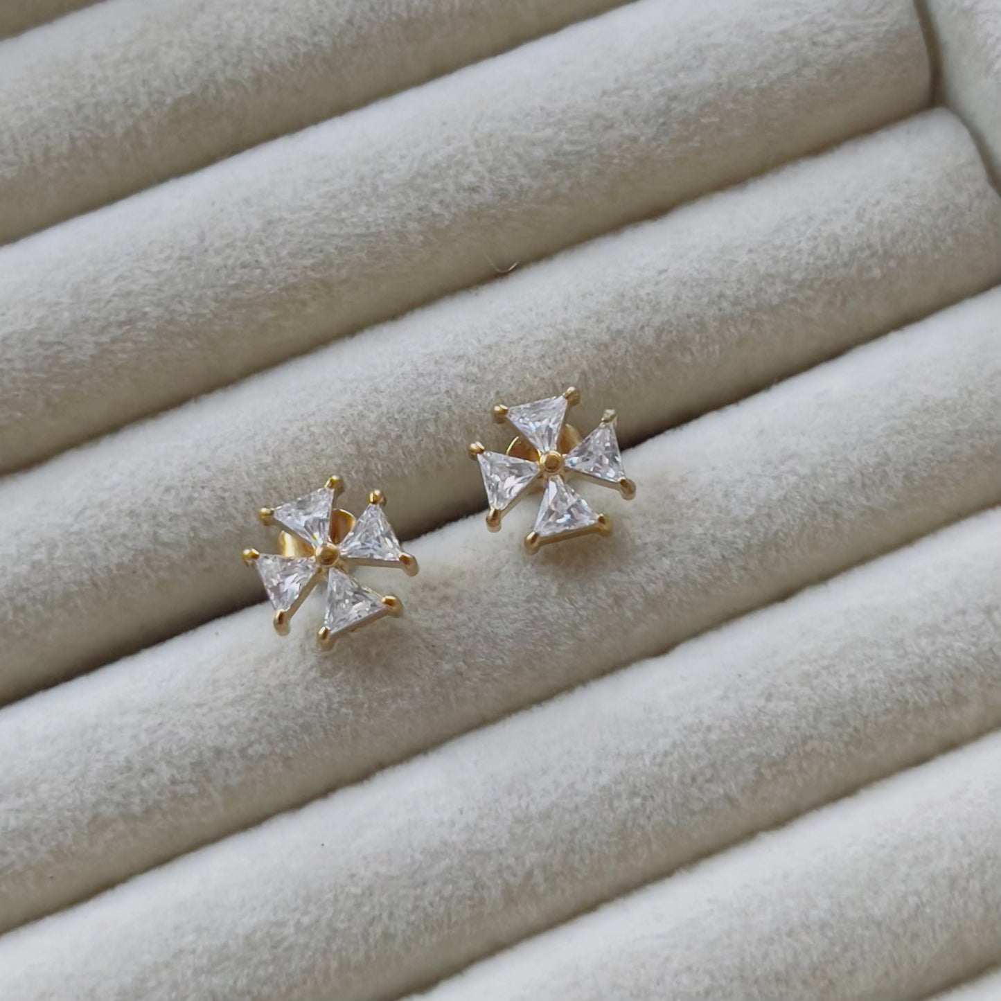 Flower earrings