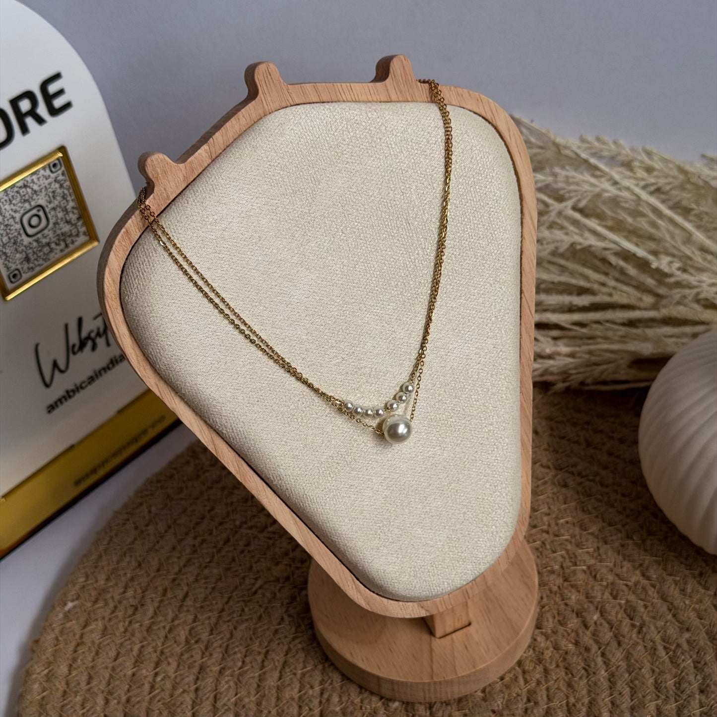 Pearl necklace
