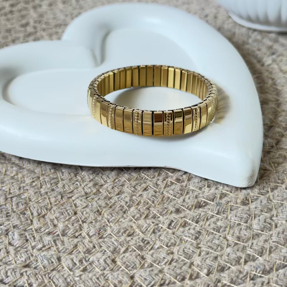 Spring charm bracelet