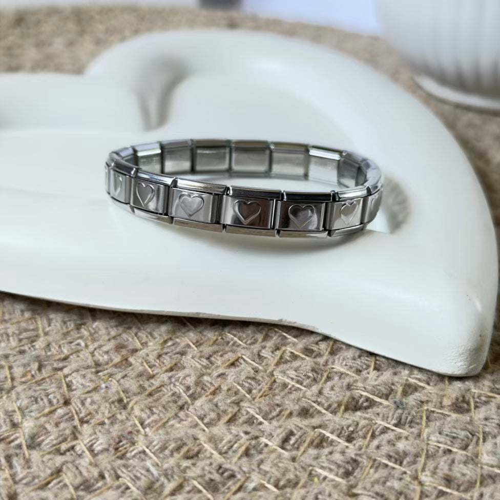 Heart charm bracelet