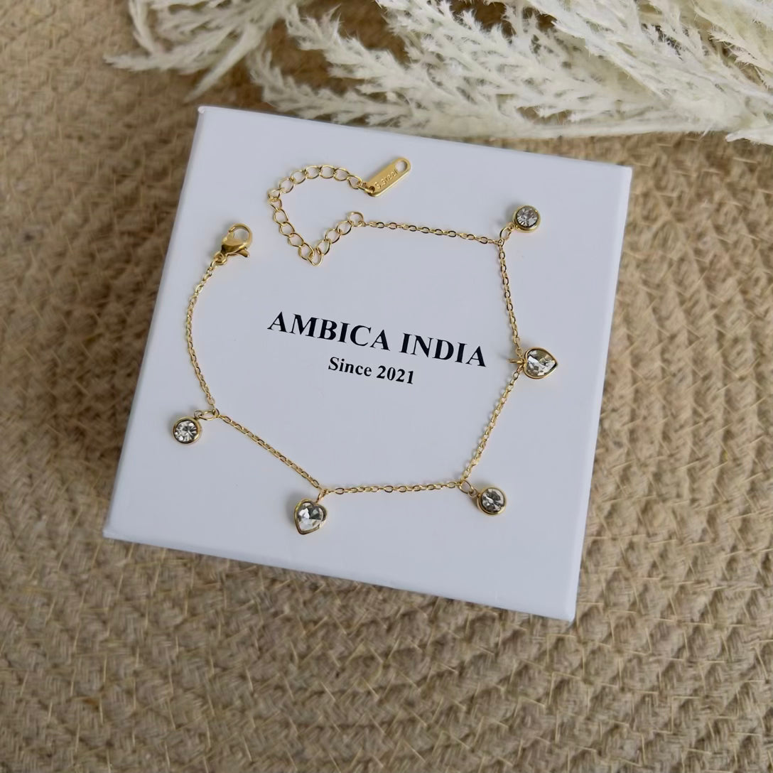 Heart with round crystal bracelet