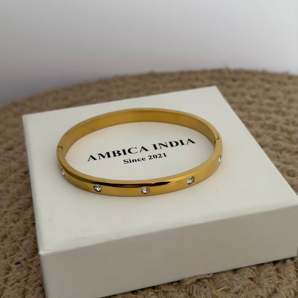 White crystal bracelet