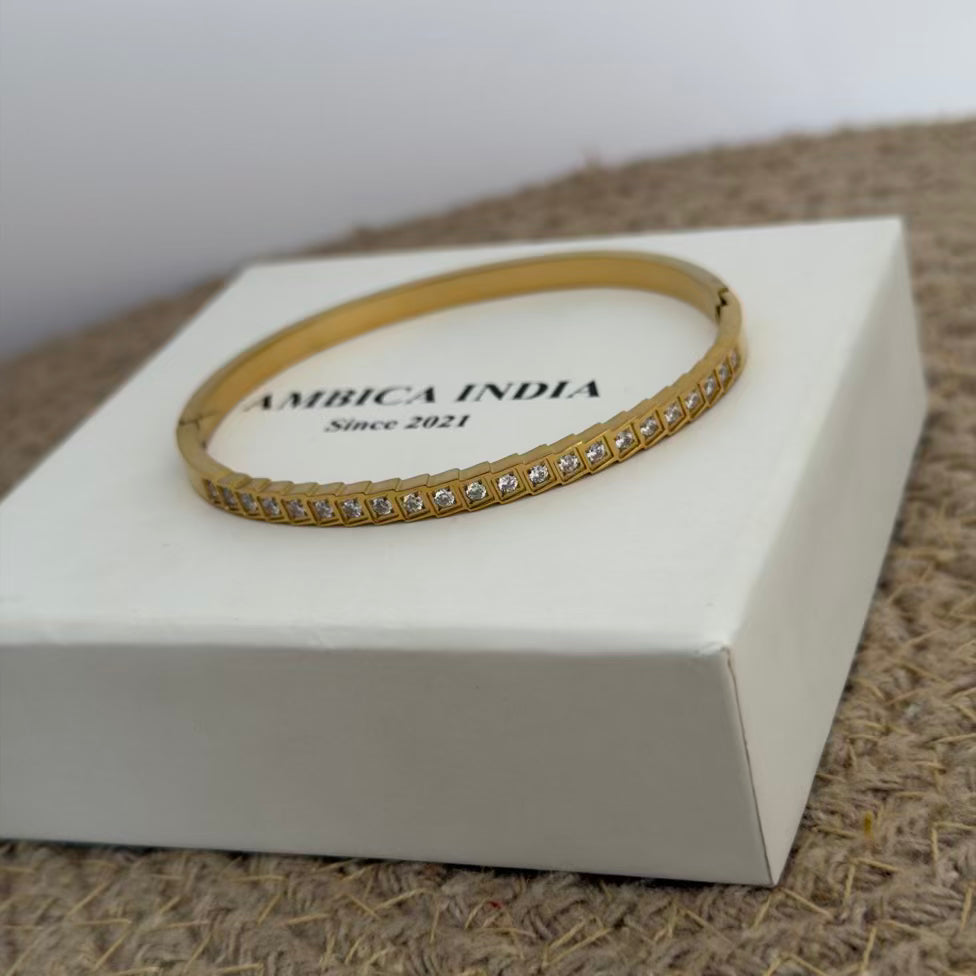 Box crystal bracelet