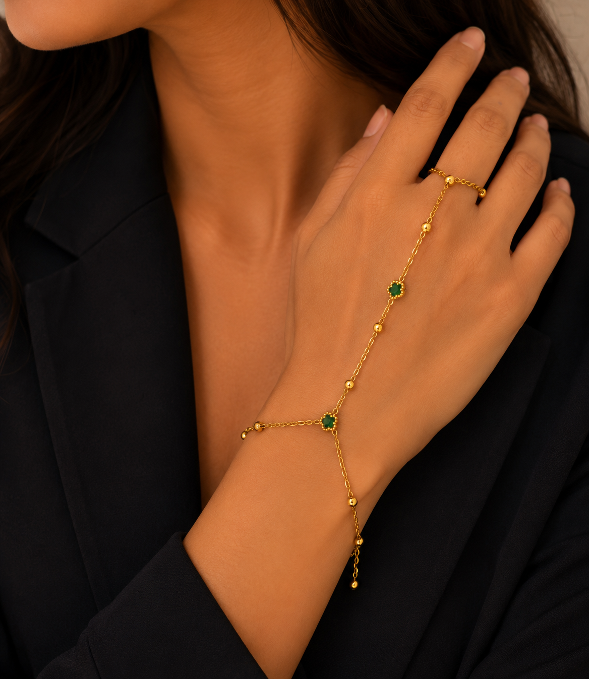Green Daisy hand chain
