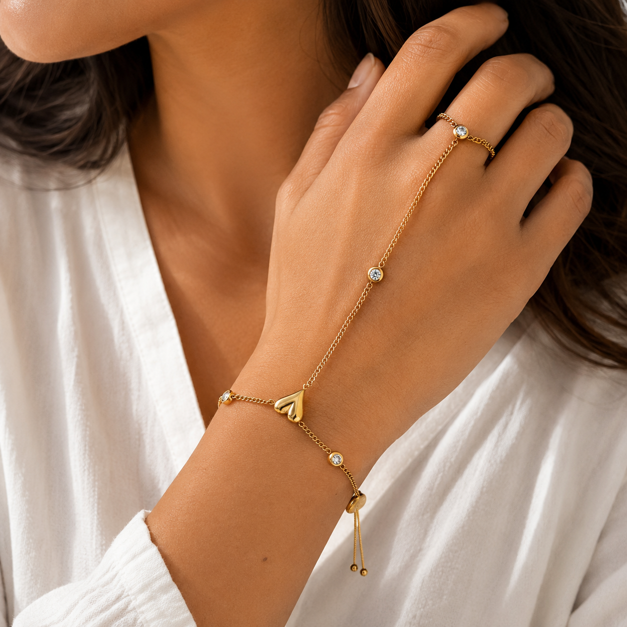 Heart hand chain