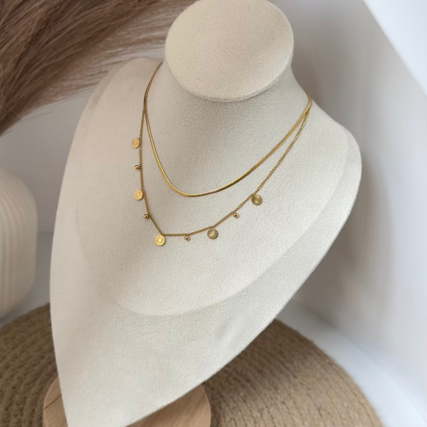 Sun dot layers necklace
