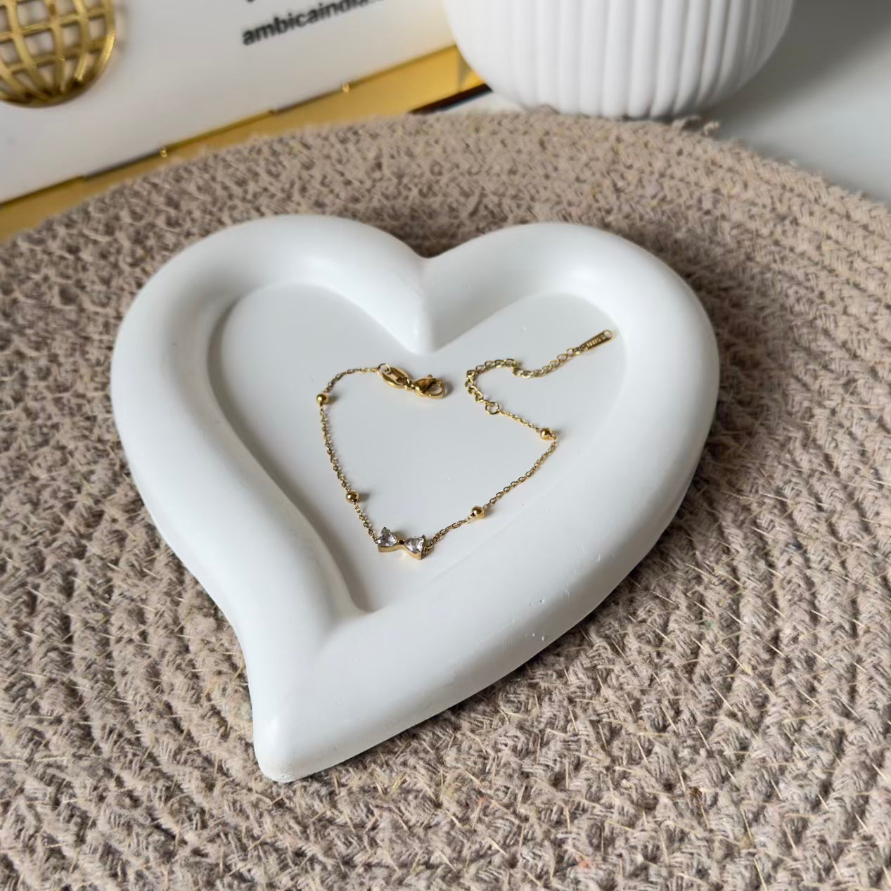 Heart bow bracelet