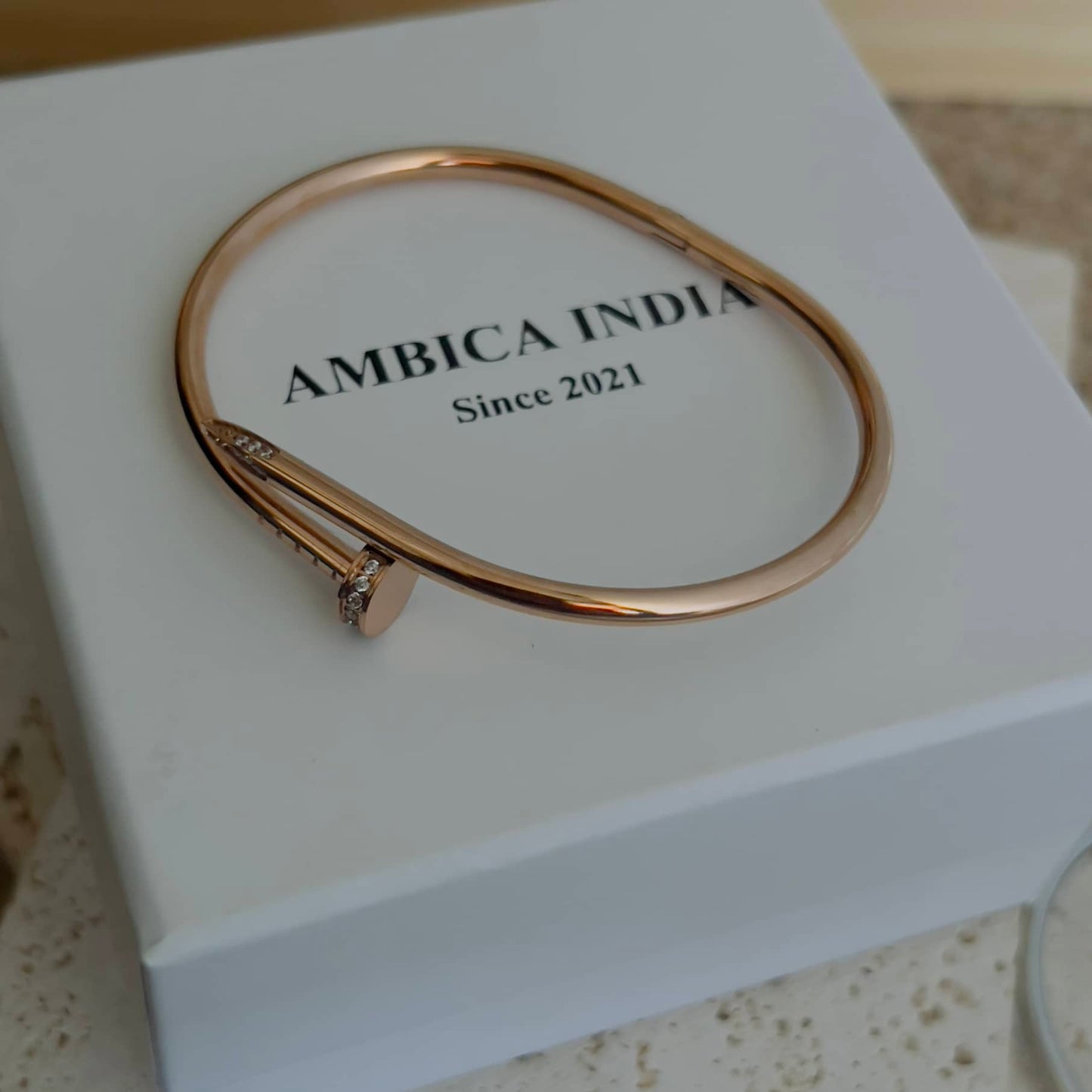 Thin nail studded bracelet 2.4 size