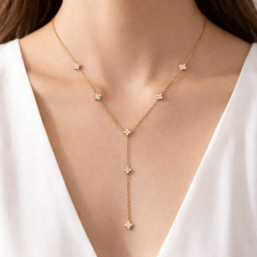 Clover necklace