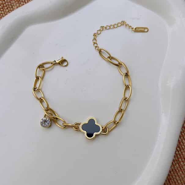 Clover link bracelet