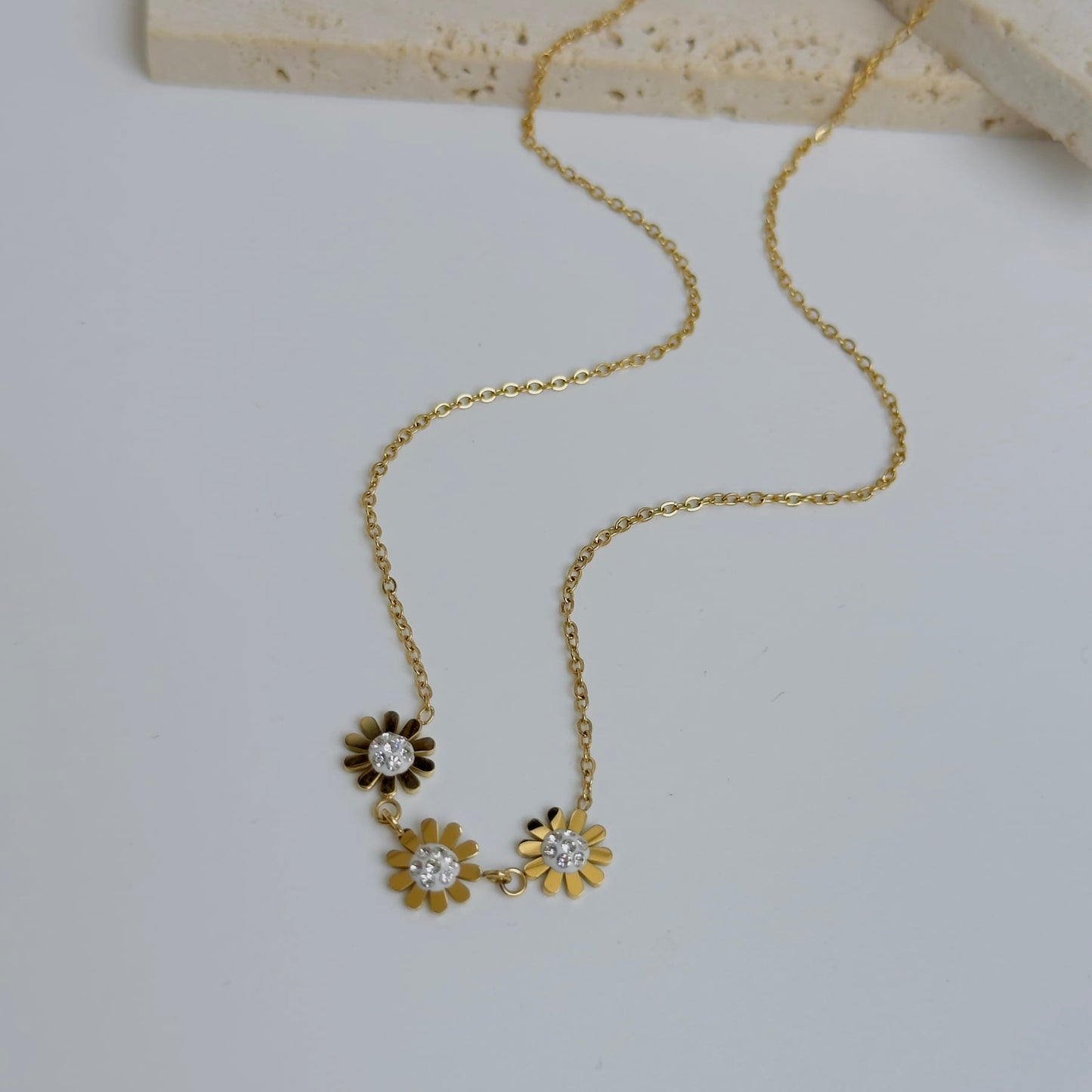Flower necklace