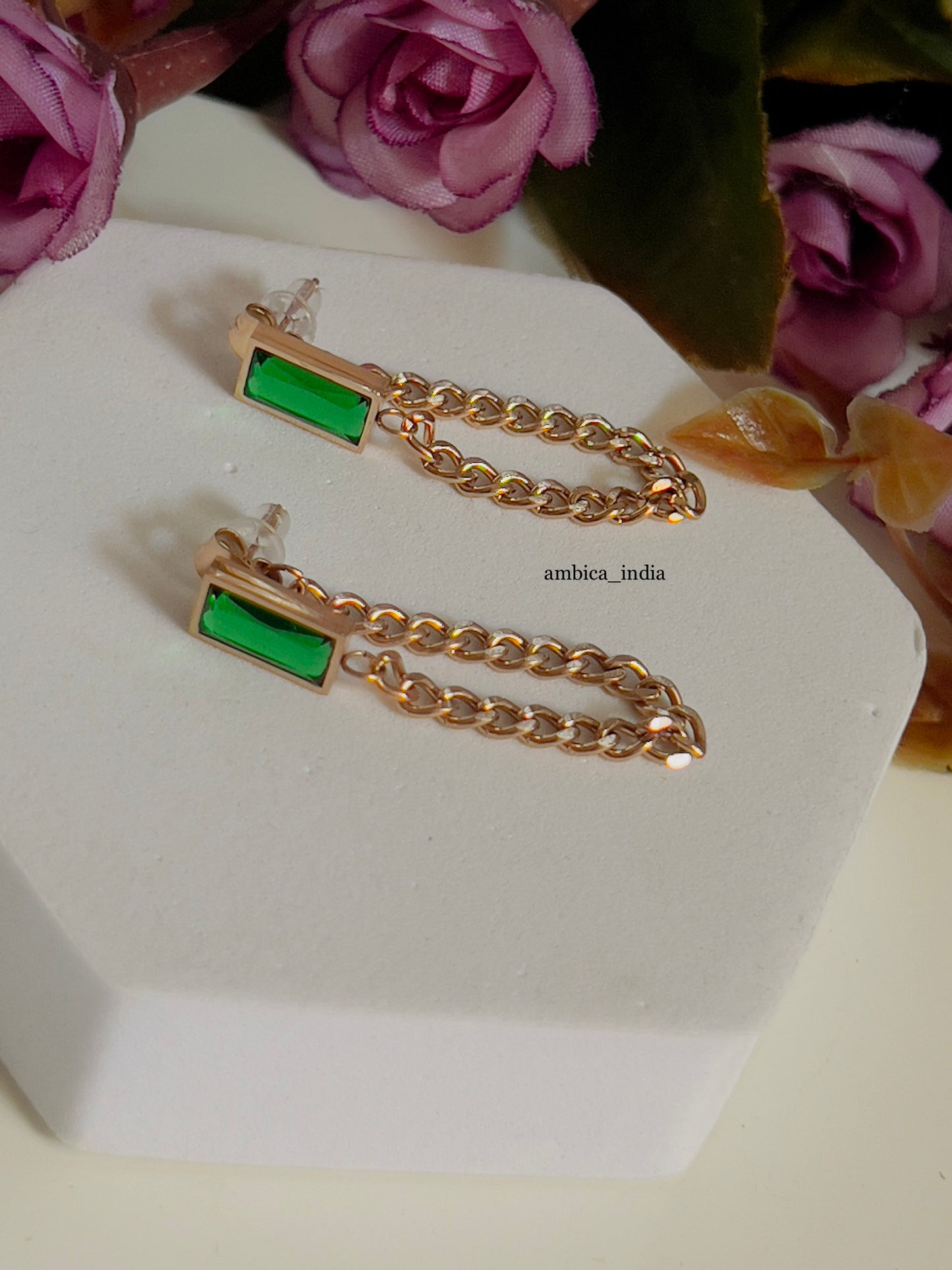 Green crystal link earrings