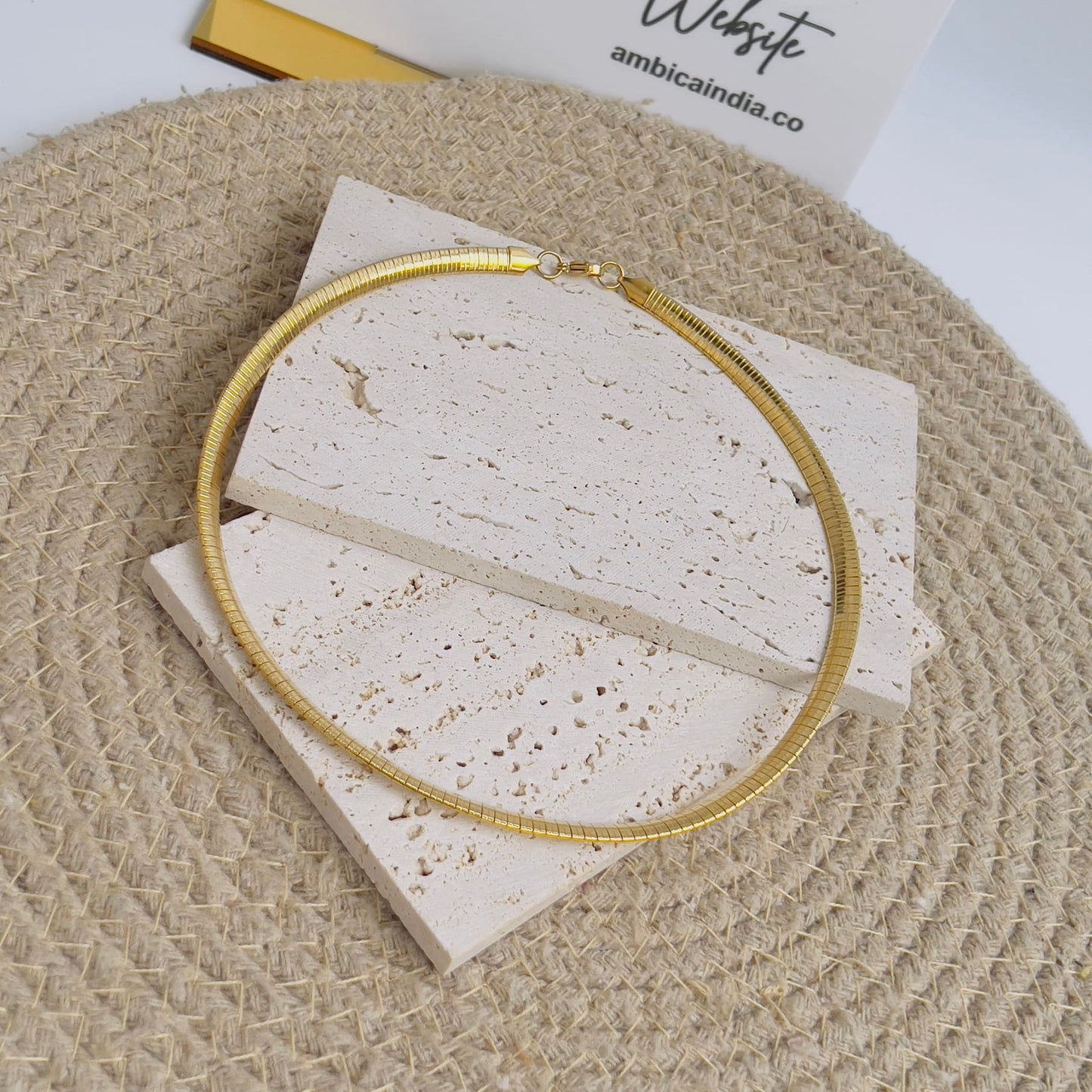 Thick chain choker