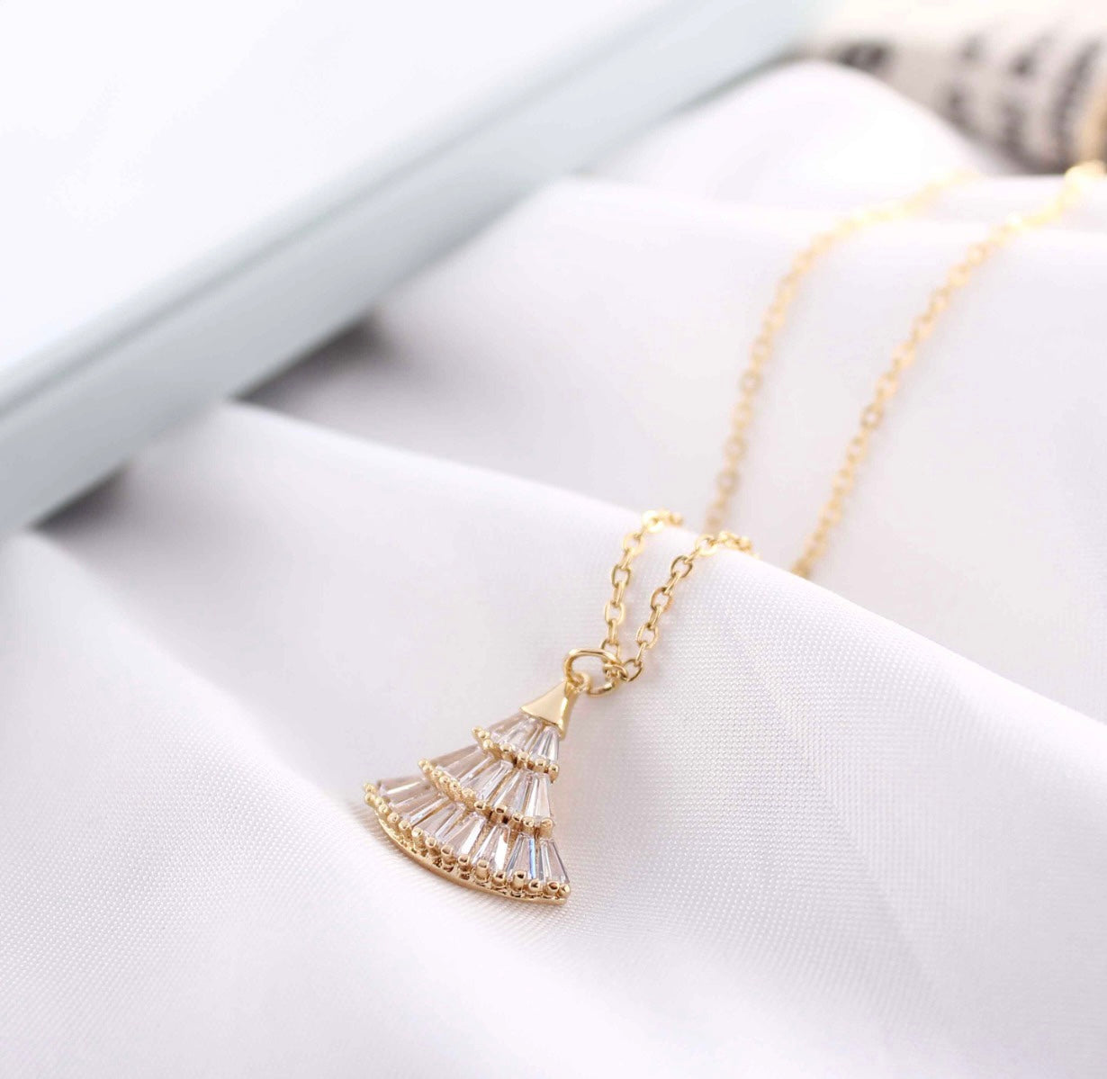 White Crystal Studded Necklace