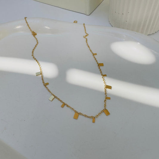 Statement necklace