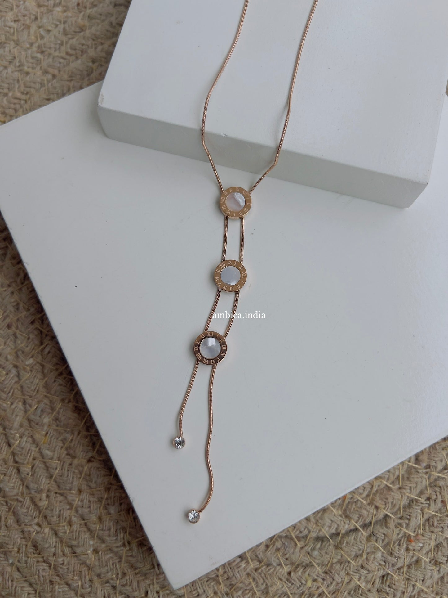 Roman white hanging necklace