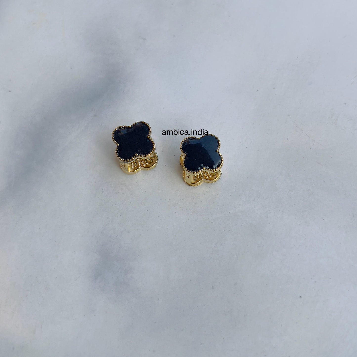 Clover reversible earrings