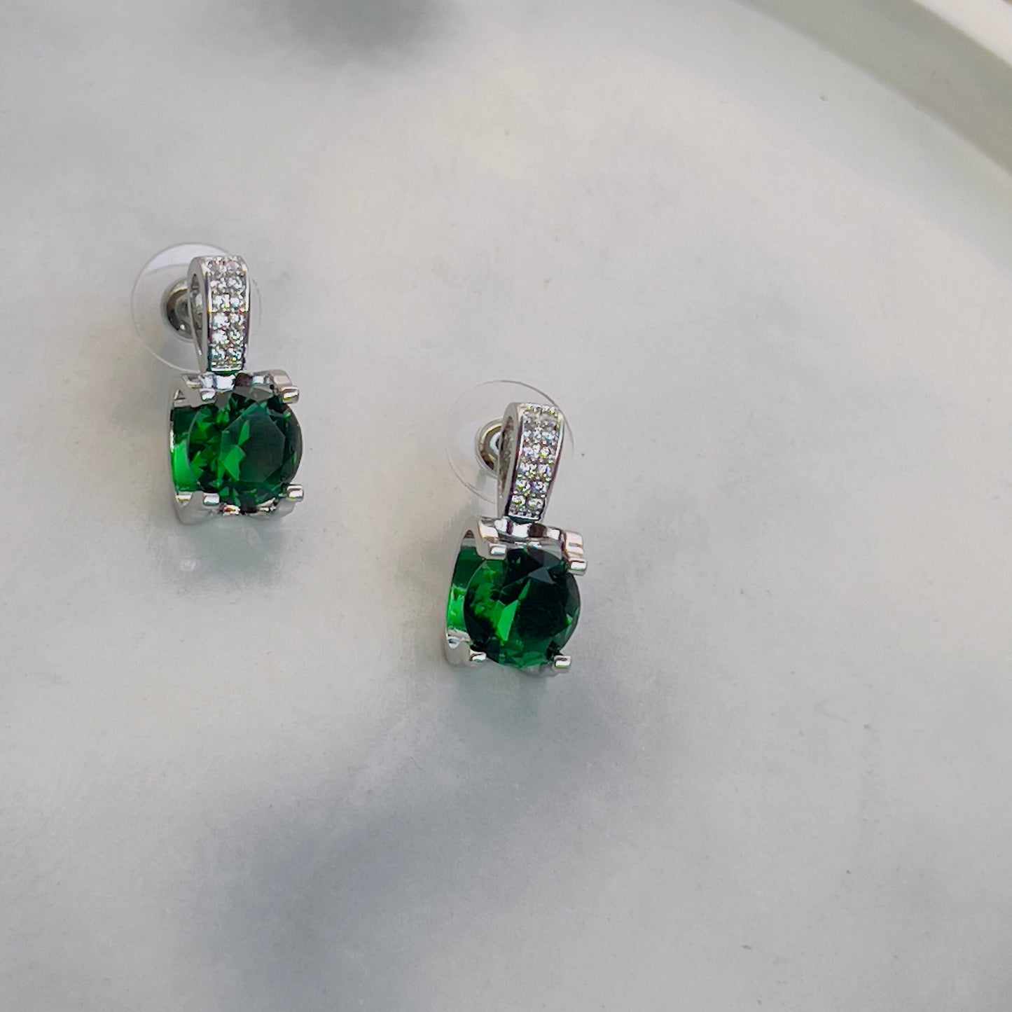 Green crystal square earrings