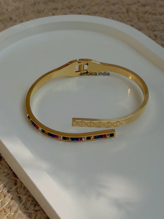 Multicolour bracelet