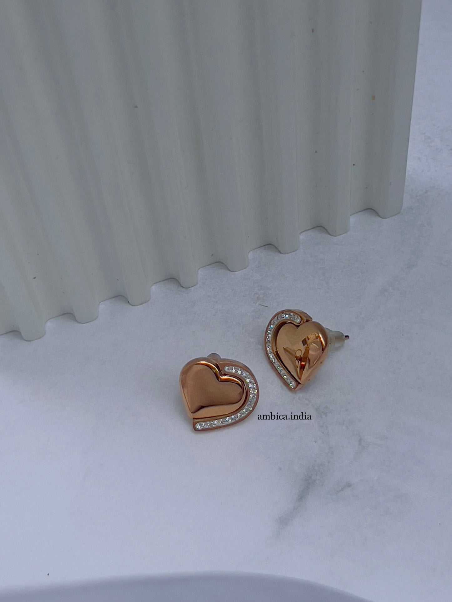 Heart studded line earrings