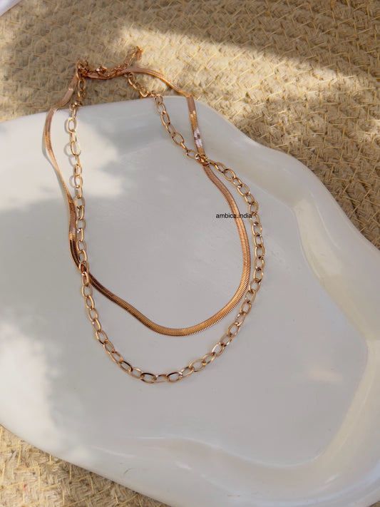 Snake with link chain necklace