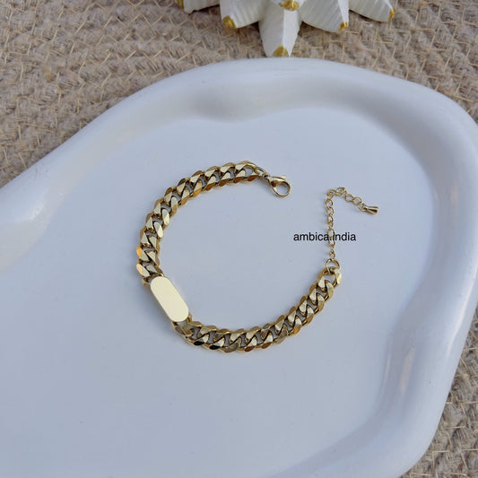 Thick link bracelet