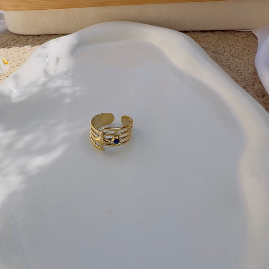 Star with blue crystal ring