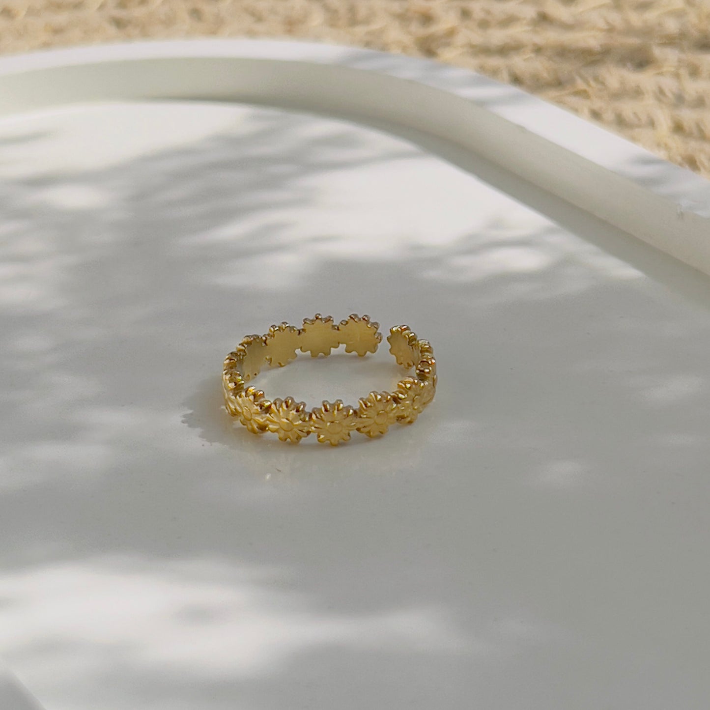 Flower  band ring