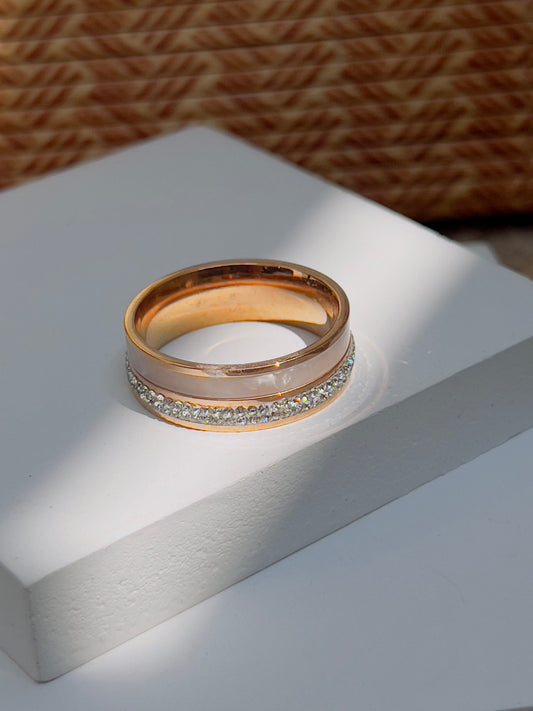 Mother Pearl with studded band ring