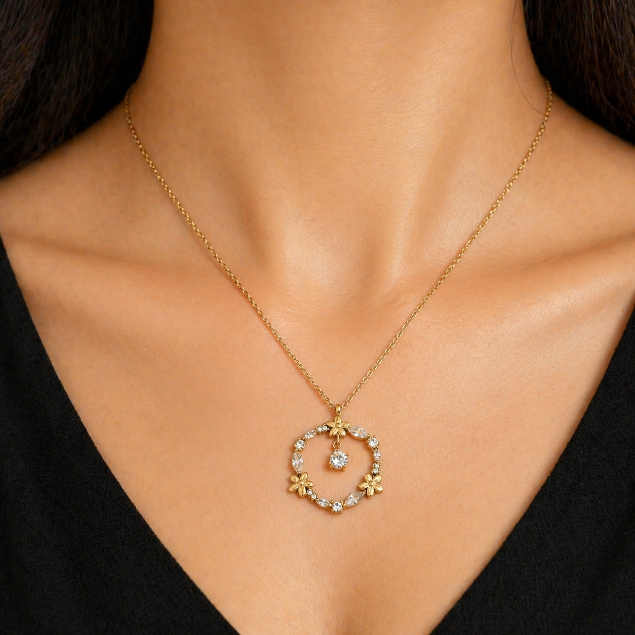 Flora Halo Necklace