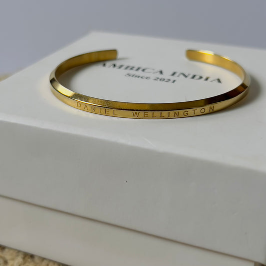 DW bracelet