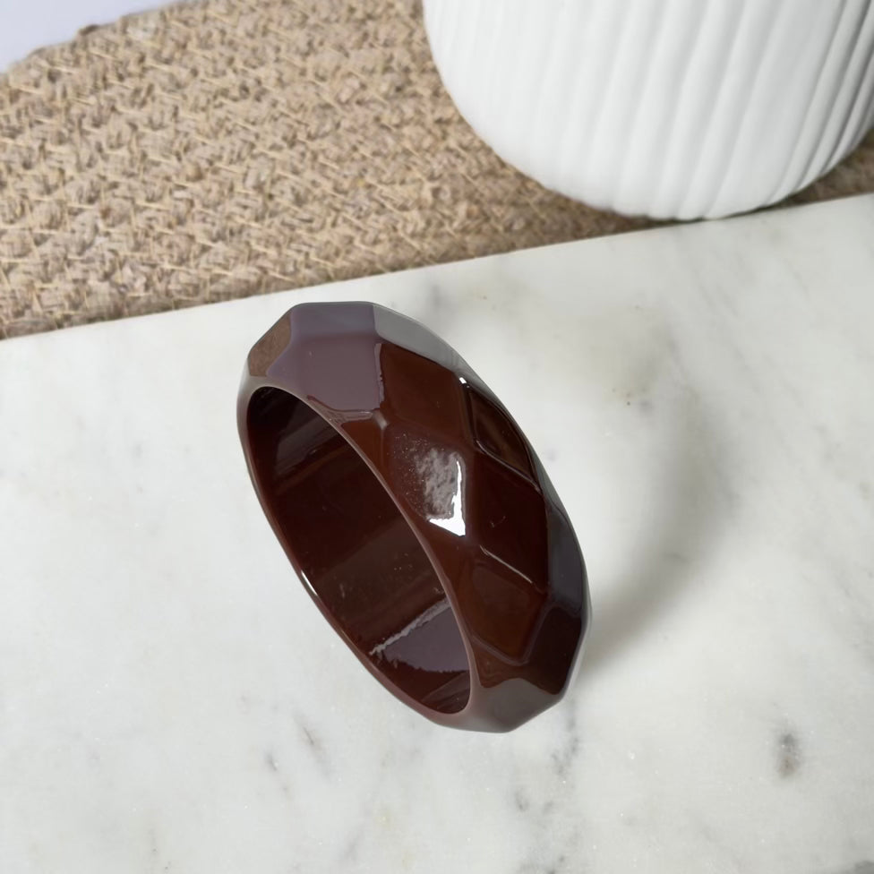 Brown curve wave bangle