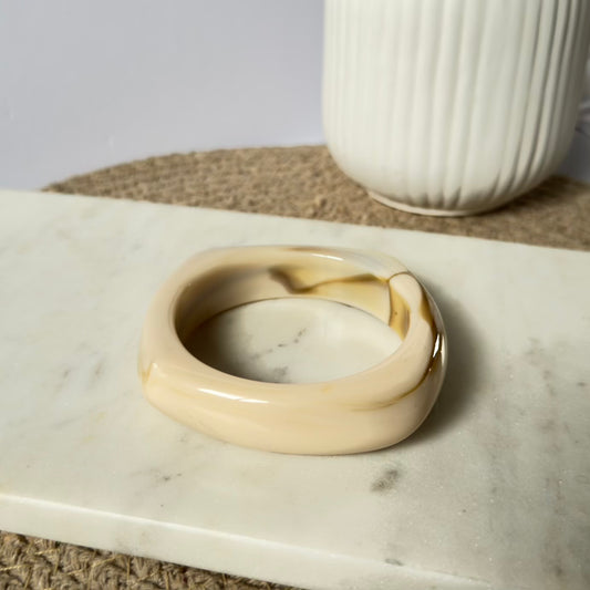 Cream curve bangle