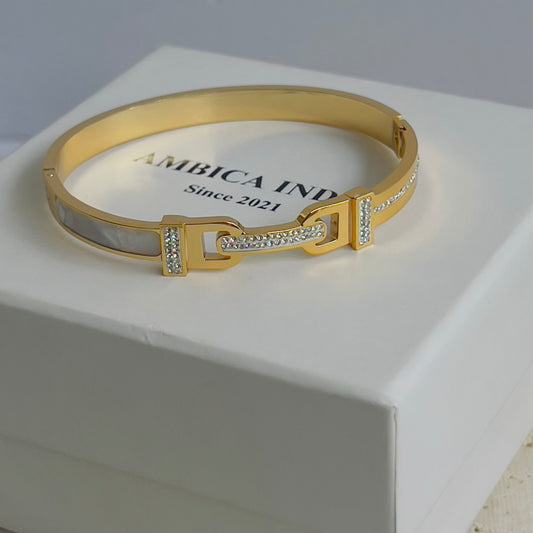 Statement bracelet