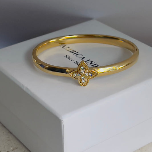 Flower bracelet