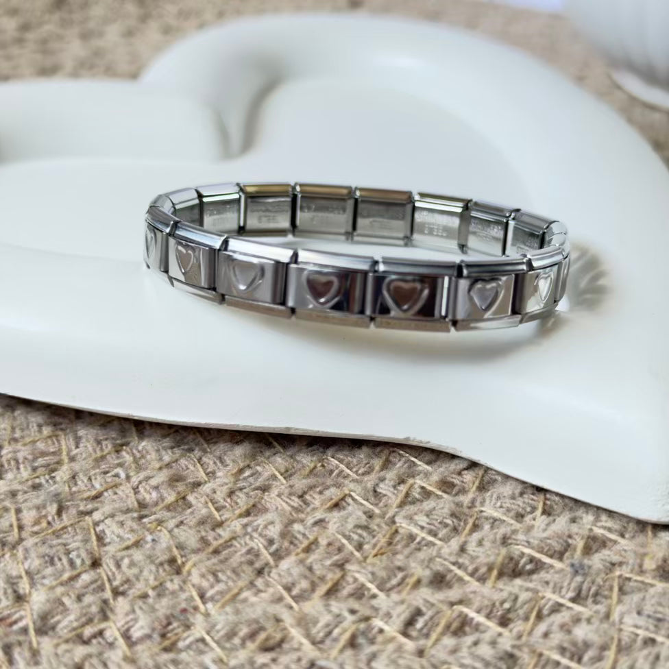 Heart charm bracelet
