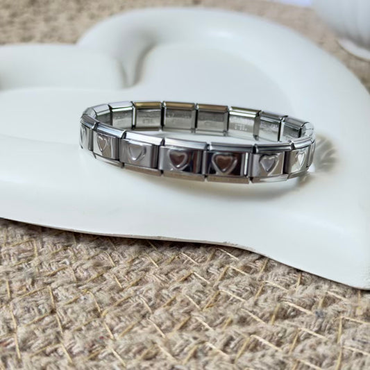 Heart charm bracelet
