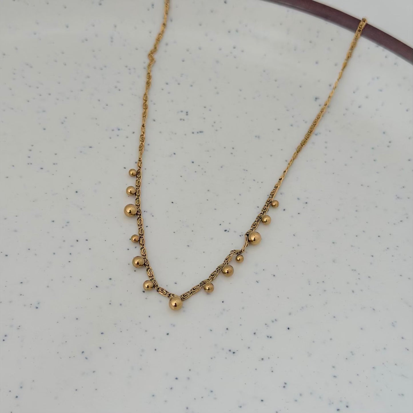 Tiny ball necklace