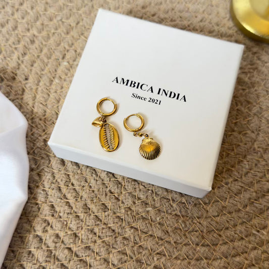 Sea shell mismatch earrings