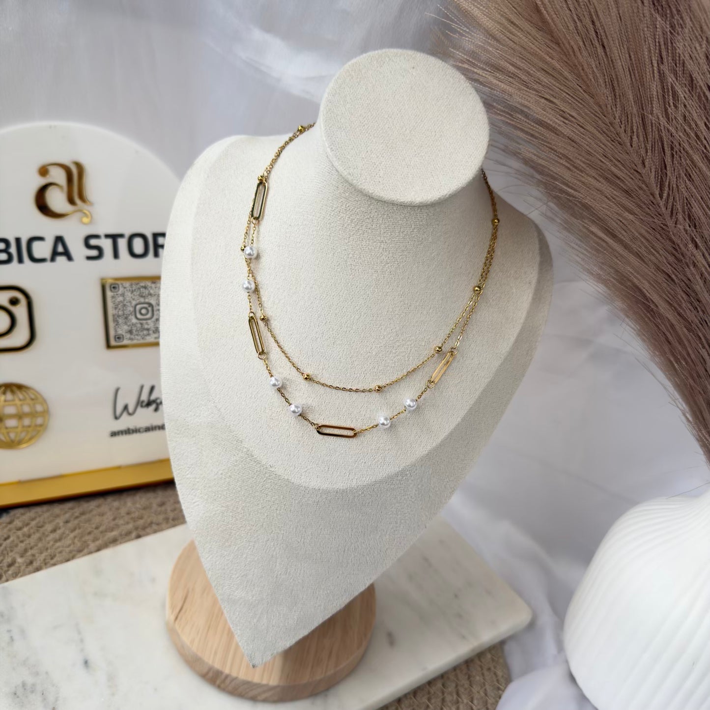 Pearl link layer necklace