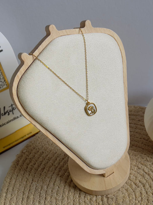 Flower necklace