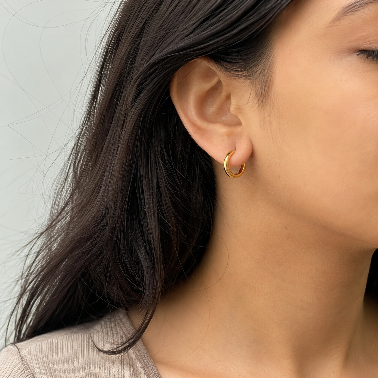 Bold mini hoops