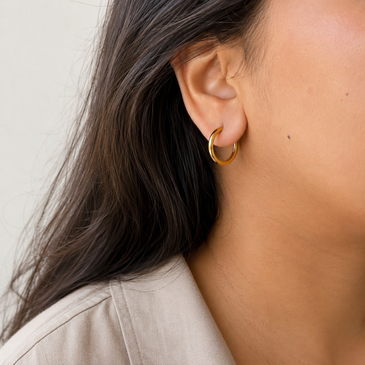 Round bold hoops