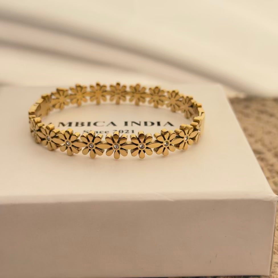 Flower bracelet baby size