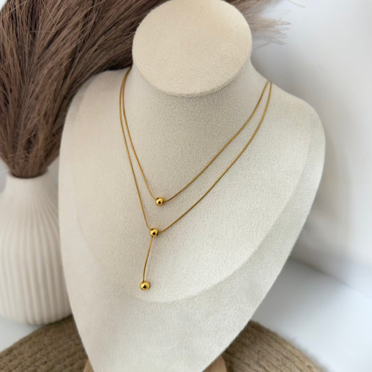 Ball layered necklace