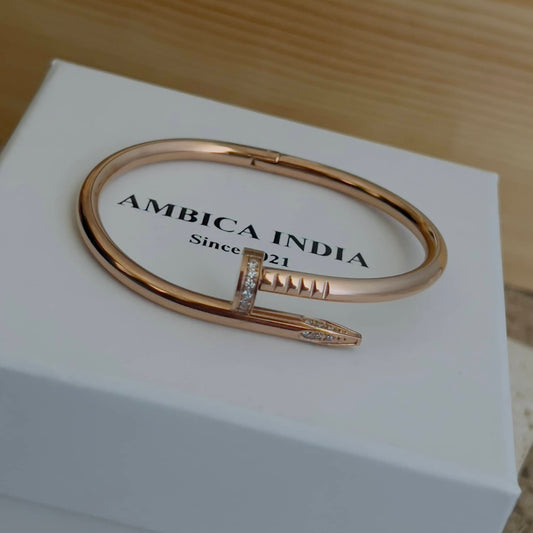 Nail studded bracelet 2.4 size