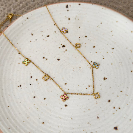 Clover necklace